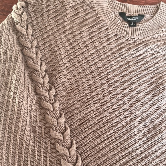 Vera Wang laced up sweater - Picture 3 of 3